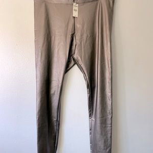 Express gunmetal color leggings NWT